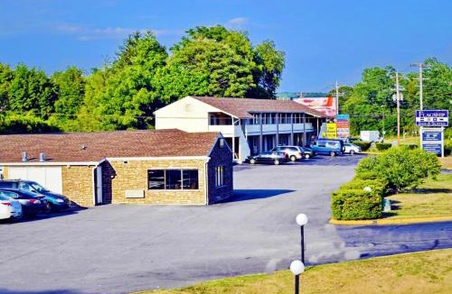 Groton Hotel | Flagship Inn & Suites