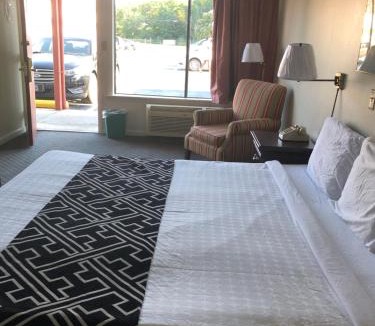 Petersburg Hotel | Flagship Inn