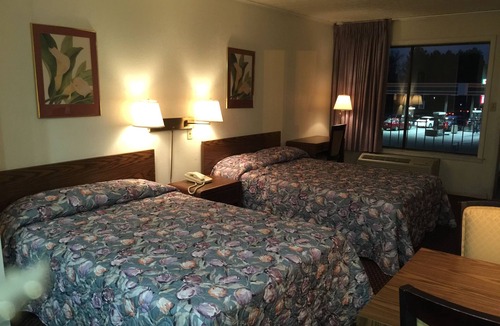 Petersburg Hotel | Flagship Inn