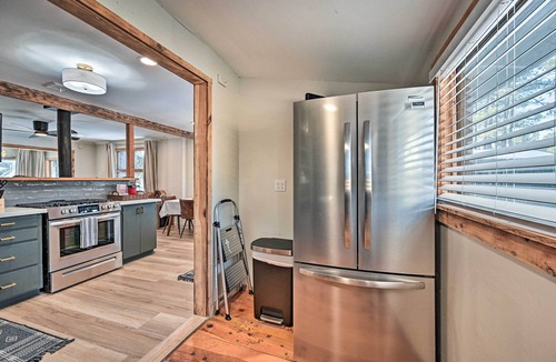 Mountainaire House | Flagstaff Cabin w/Hot Tub & Fire Pit!