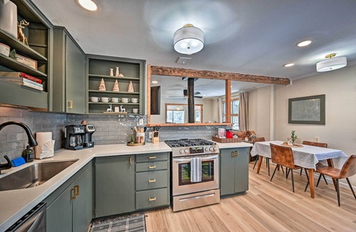 Mountainaire House | Flagstaff Cabin w/Hot Tub & Fire Pit!
