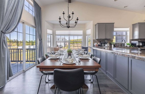 Mountainaire House | Flagstaff Lodge with Hot Tub