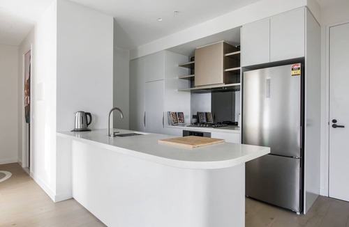 West Melbourne Apartment | Flagstaff Stanley Experience Cityscape Simplicity
