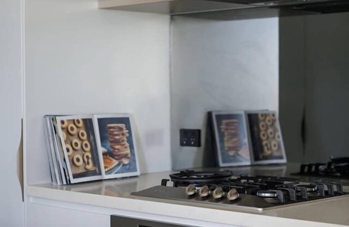 West Melbourne Apartment | Flagstaff Stanley Experience Cityscape Simplicity