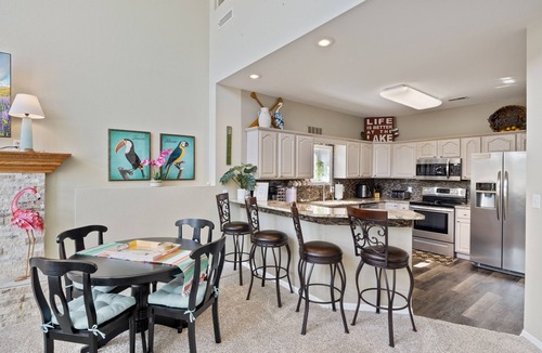 Lake Ozark House | ~FLAMINGO BAY~Great Location, Calm Cove, HUGE DOCK 2 Slips, Steps from Deck