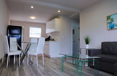 Dania Beach House | Flamingo Beach House