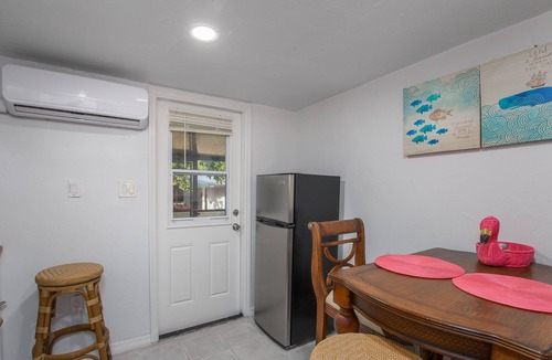 Rural Estates Apartment | Flamingo Cozy Guest Suite