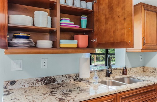 East Naples House | "Flamingo Feliz" Heated Pool! Close to Beach and 5th Ave.