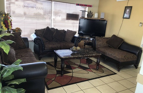 Elk City Hotel | Flamingo Inn