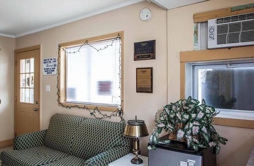 Seaside Heights Hotel | Flamingo Inn