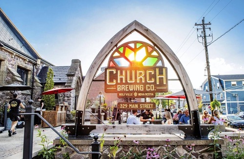 Wolfville Apartment | Flamingo Suite (Downtown Wolfville)