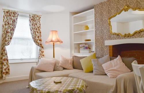 Lowestoft House | Flat 1 Garden View - Ukc4221