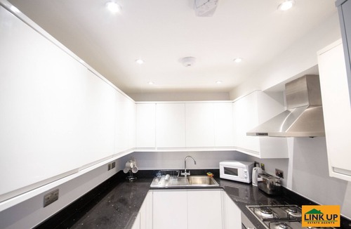 Yiewsley Apartment | Flat 1, Holden Court