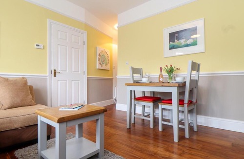 St Merryn Apartment | Flat 1 Niles Place