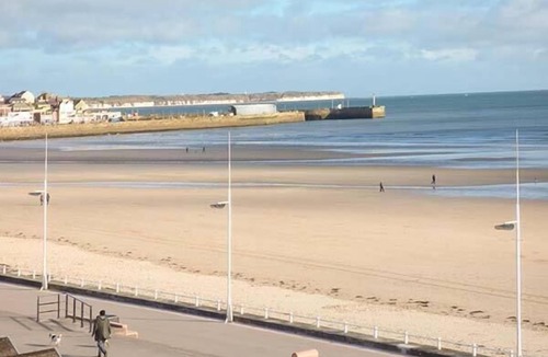Bridlington Apartment | FLAT 2, country holiday cottage in Bridlington
