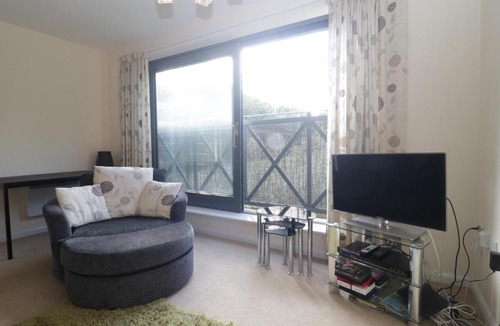 Street Apartment | Flat 2