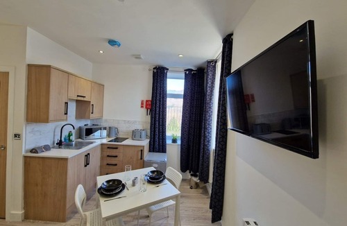 Mountain Ash Apartment | Flat 2, Modern Studio apartment