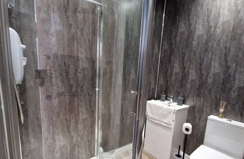 Mountain Ash Apartment | Flat 3. Modern one bed apartment