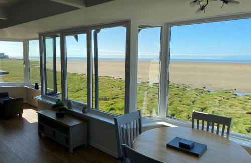 Knott End-on-Sea Apartment | Flat 3, Sandridge Court