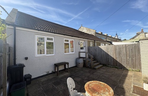 Shoscombe Apartment | Flat 3, Waterloo Apartments