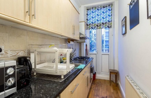 West Kensington Apartment | Flat 43E - Spacious Centrally Located One Bed