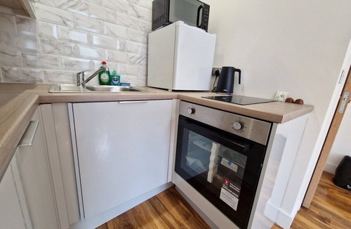 Mountain Ash Apartment | Flat 5. Modern studio apartment
