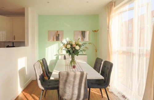 London Borough of Hounslow House | Flat 54, Myers Court