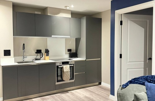 Holbeck Apartment | Flat 61 Serenity Apartment