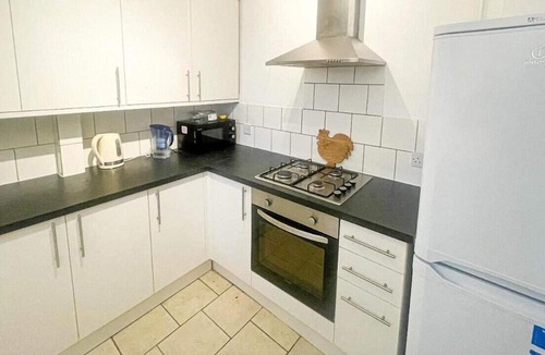 South Camberwell Apartment | Flat 76 Felbridge House