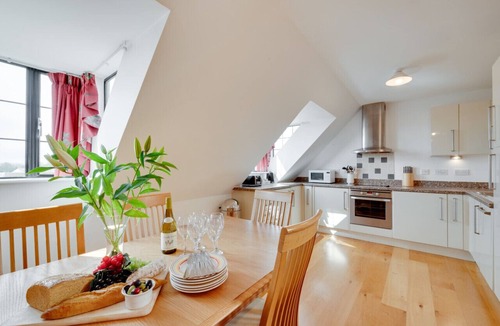 Swanage Apartment | Flat 9 Broadleys - Three Bedroom Apartment, Sleeps 6