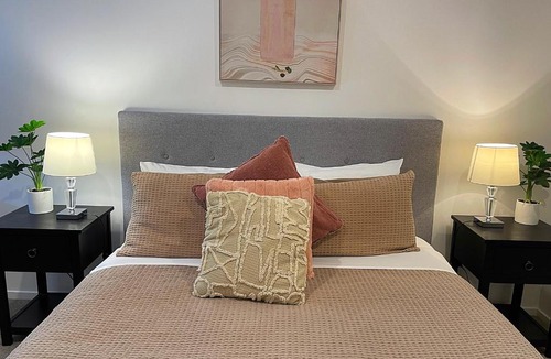 Flat Bush House | Flat Bush Holiday Accomodation