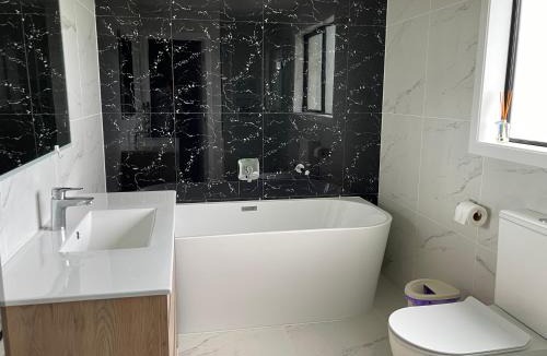 Flat Bush Bed & Breakfast | Flat Bush Private Ensuite