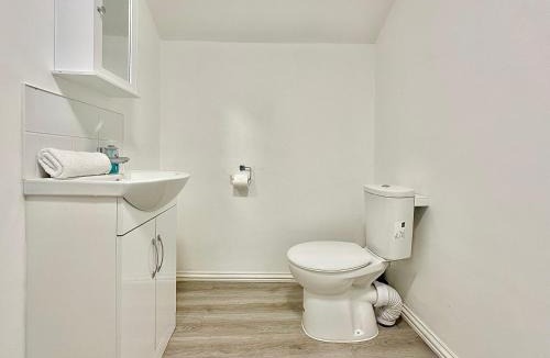 Earlsfield Apartment | Flat C Garratt Lane