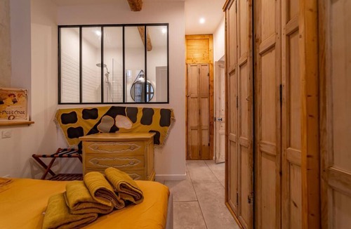 Nimes City Centre Apartment | 🏛️ Flat close to Maison Carrée - ⭐