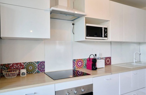 Lille-Moulins Apartment | Flat close to the metro & 2 balconies