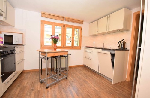 Murren Apartment | Flat East in Chalet Bim Chilchli