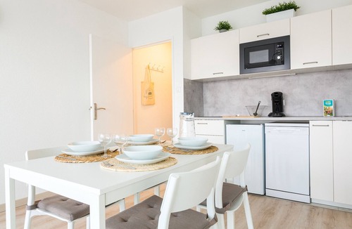 Benodet Apartment | Flat for 4 with seaview, Bénodet