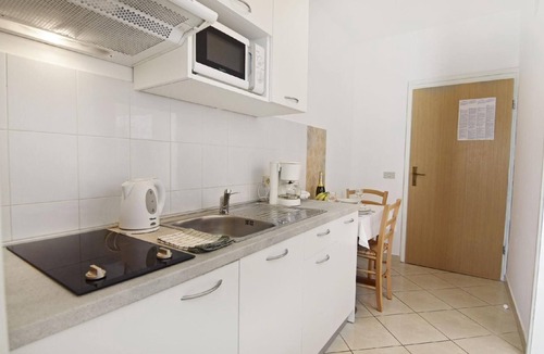 Valica Apartment | Flat for couples with communal pool