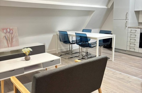 Leigh Apartment | Flat in Leigh - Greater Manchester