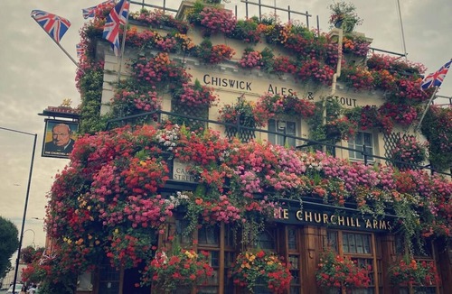 Knightsbridge and Belgravia Apartment | Flat in London