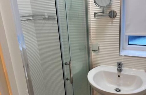 Luton Apartment | Flat in Luton Town Centre