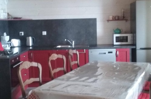 Albiez-le-Jeune Apartment | Flat in stone house