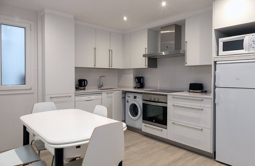 Ondarroa Condo | FLAT in the CENTER OF ONDARROA, fishing village, with WIFI 600MB, without slopes.