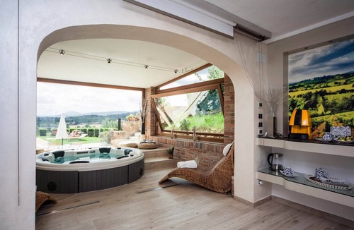 Montepulciano Apartment | Flat,one floor,private terrace,A/C,wine estate with pool,Spa,children friendly