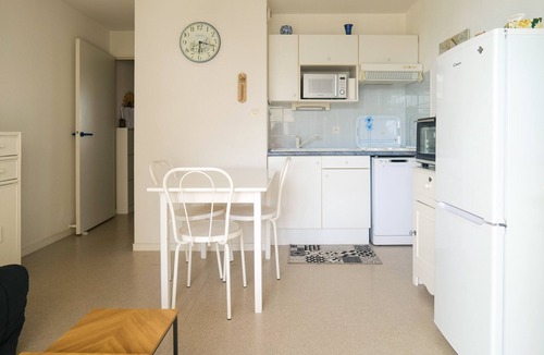 Chateau-d'Olonne Apartment | Flat quartier La Pironnière Les Sables - 4 people