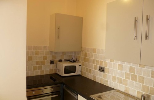 Great Yarmouth Apartment | Flat Sleeps 2 with On-Street Parking