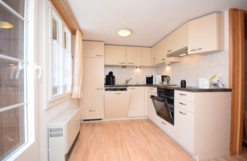 Murren Ski Chalet | Flat West in the Chalet bim Chilchli