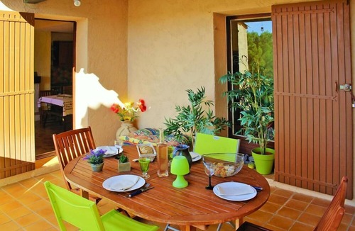 Sainte-Croix-du-Verdon Apartment | Flat with lake view