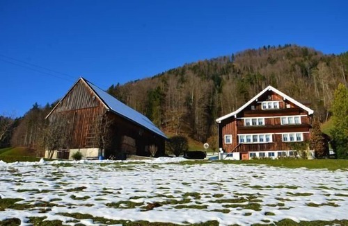 Neckertal Apartment | Flat with Säntis view