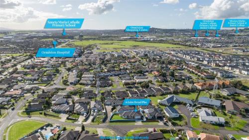 Flat Bush House | Flatbush Center point